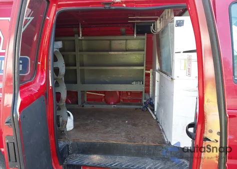 2010 Ford E-350 Super Duty Commercial/Recreational z USA, uszkodzony, nr VIN 1FTSS3EL1ADA11865